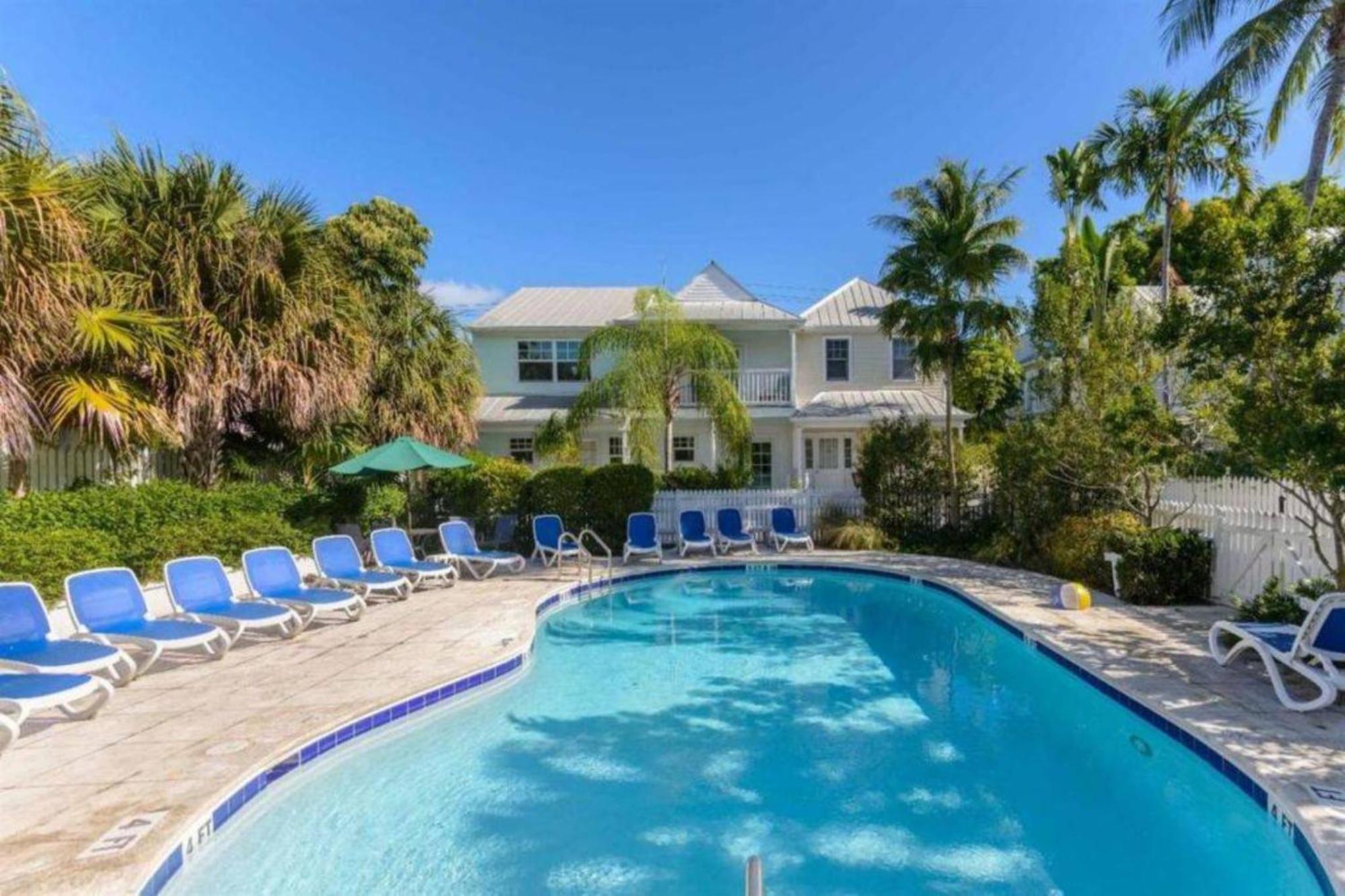 Southard Getaway By Avantstay W Covered Patio Great Location Shared Pool Week Long Stays Key West Luaran gambar